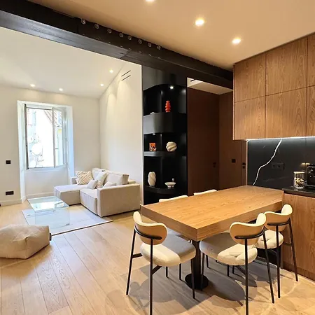 Duplex Design - Old Town 50 M From The Sea