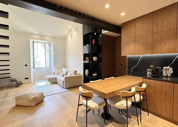 Duplex Design - Old Town 50 M From The Sea