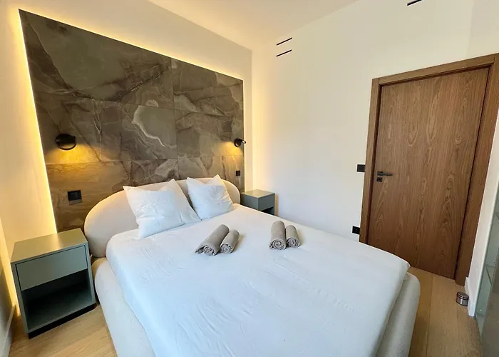 Duplex Design - Old Town 50 M From The Sea